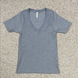Athleta Light Gray Ribbed V-Neck Tee